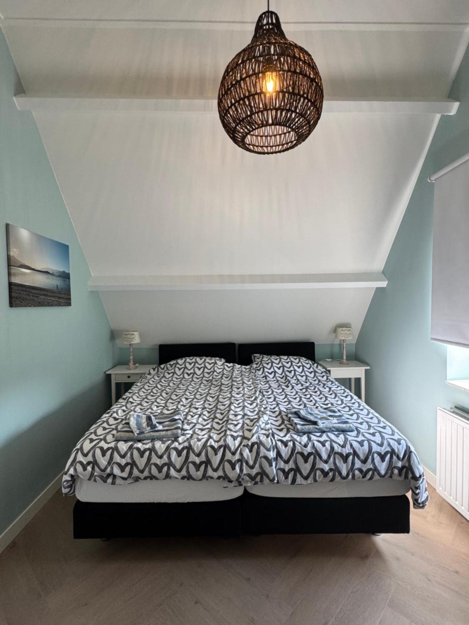 Huebsches Ferienhaus In Ouddorp - Fusslaeufig Zum Strand Und Zentrum Eksteriør bilde