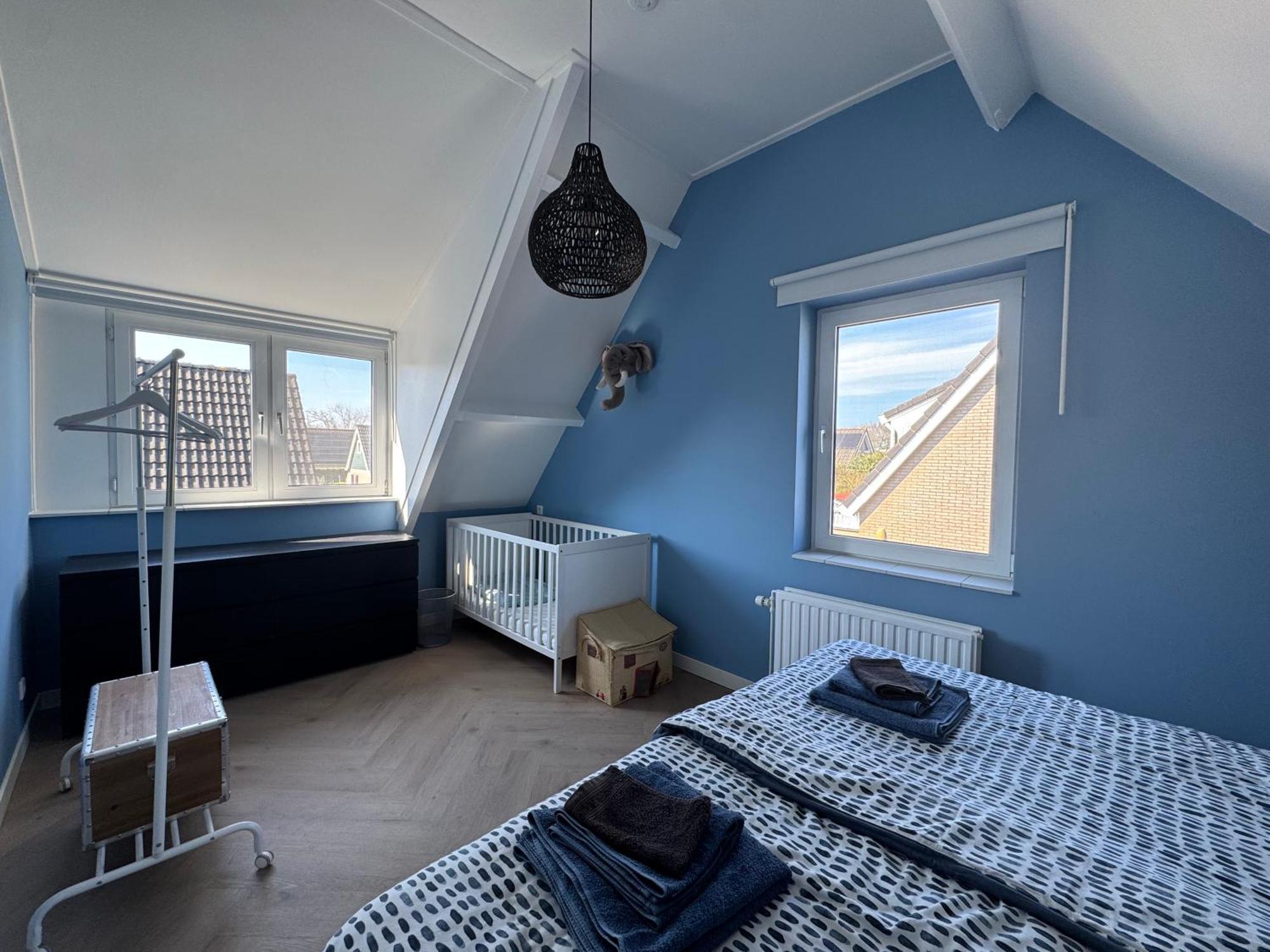 Huebsches Ferienhaus In Ouddorp - Fusslaeufig Zum Strand Und Zentrum Eksteriør bilde
